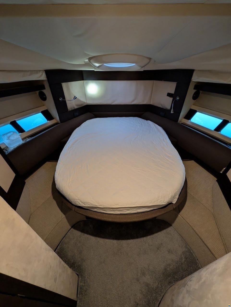Azimut S 43