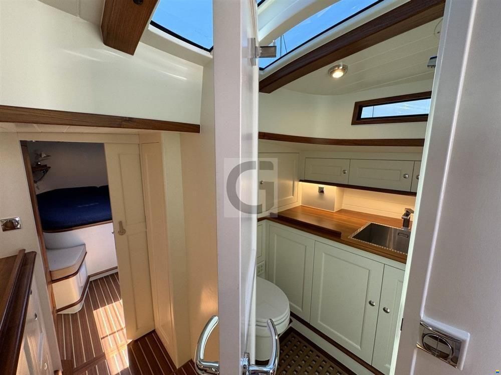 Leonardo Yachts Eagle 54