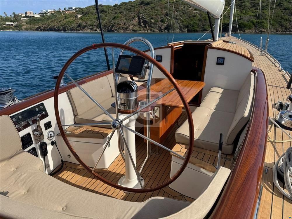 Leonardo Yachts Eagle 54