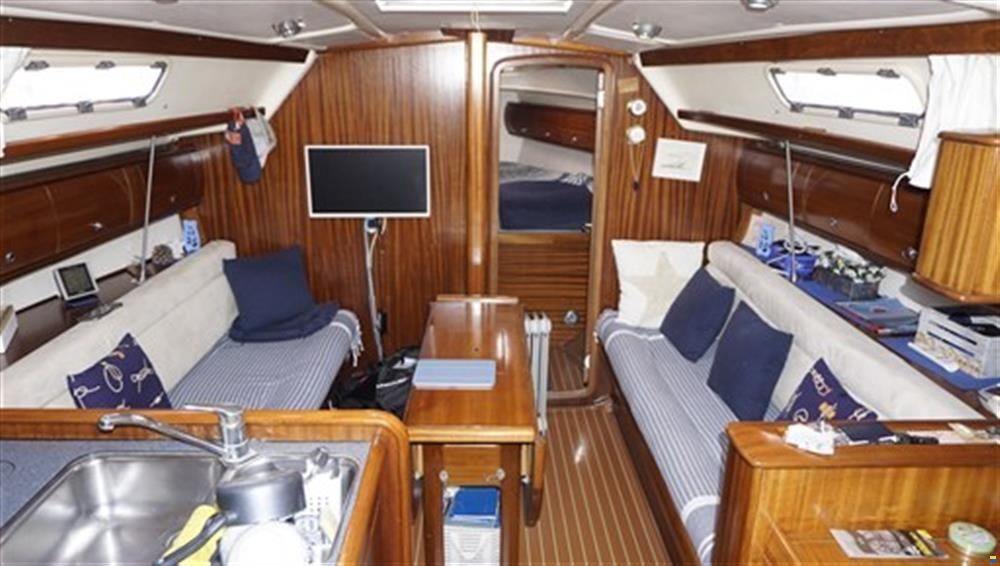 Bavaria 36 CRUISER