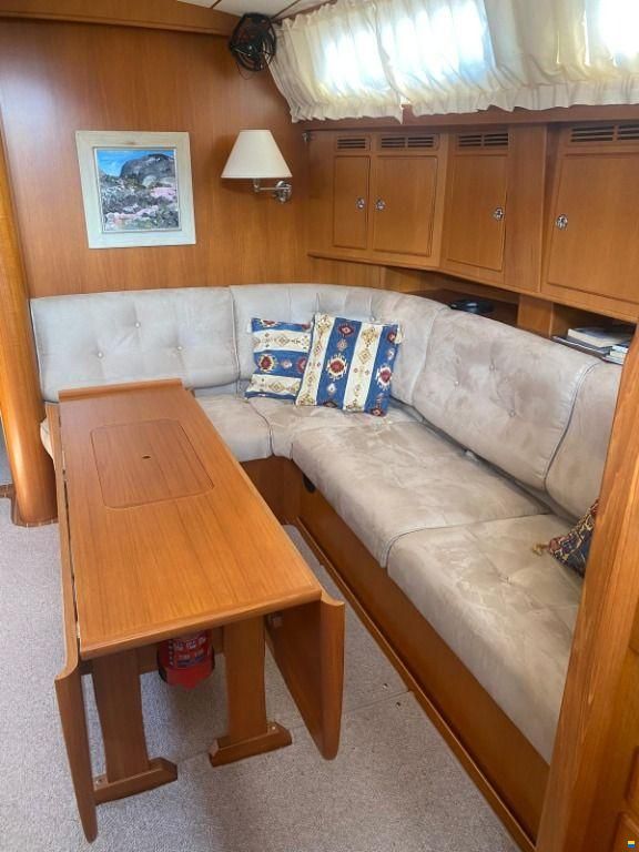 Hallberg-Rassy 54