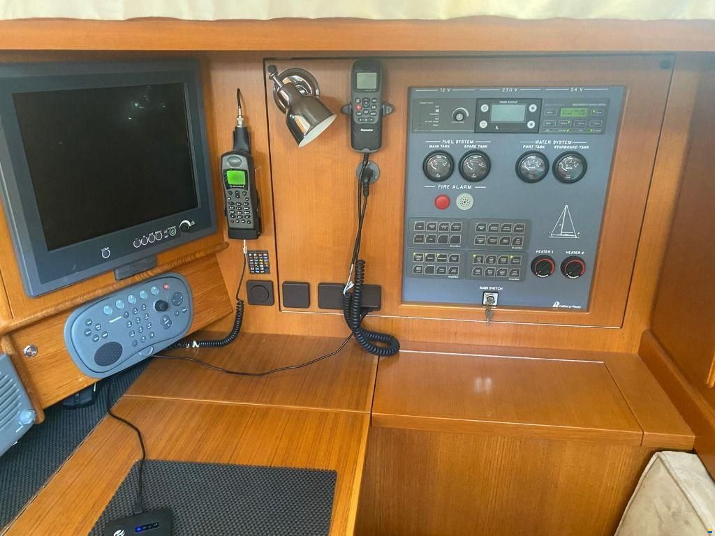 Hallberg-Rassy 54