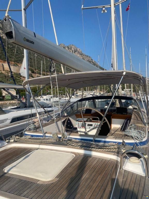 Hallberg-Rassy 54