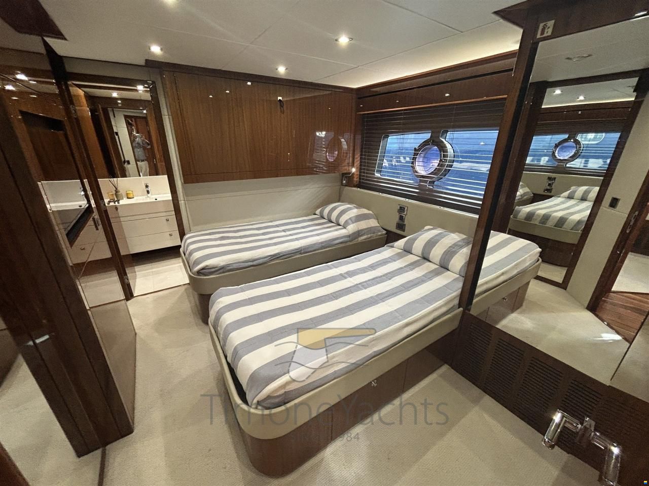 Sunseeker 28M YACHT