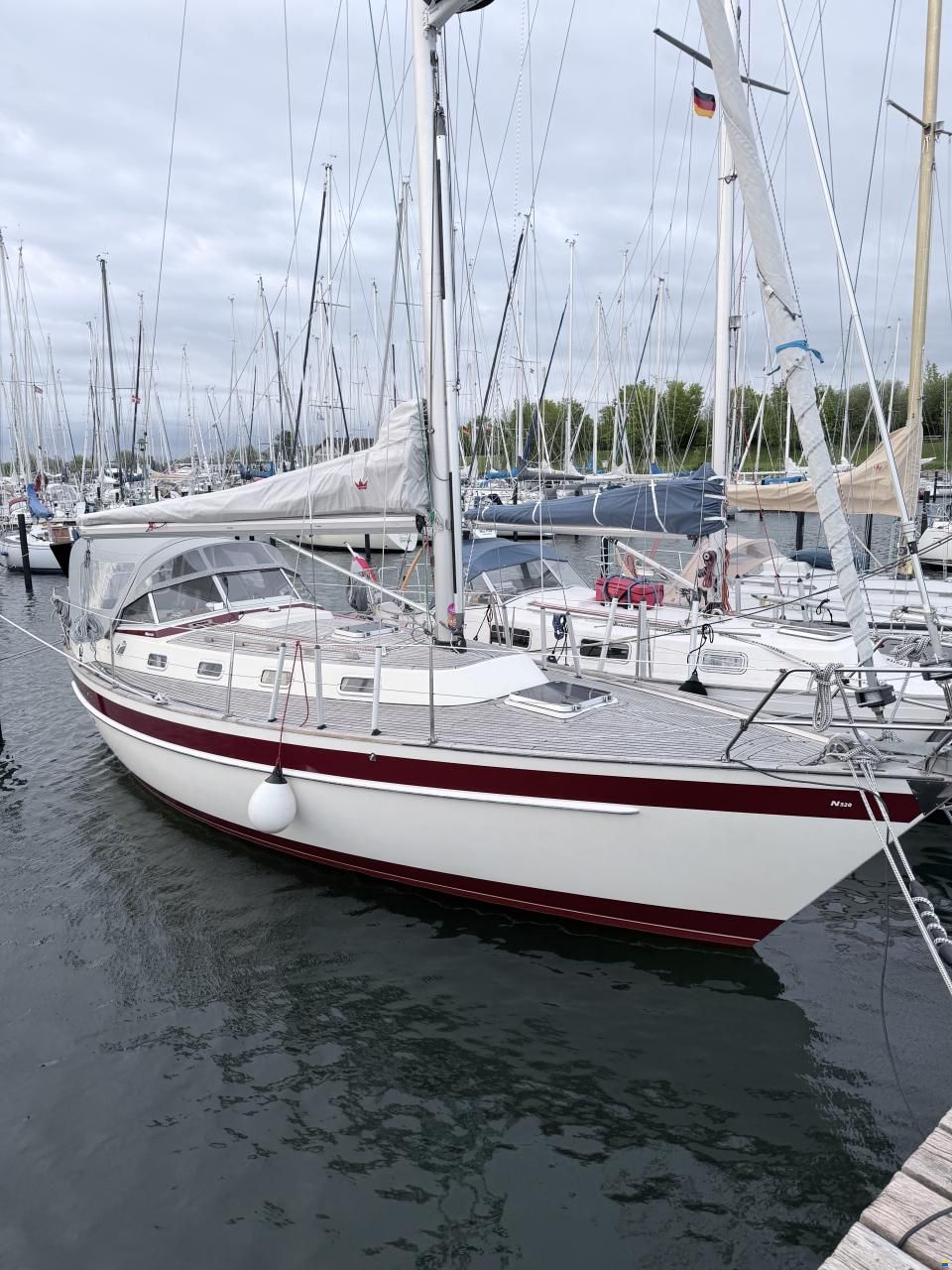 Najad 320