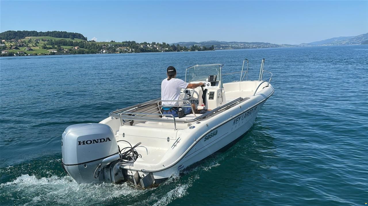Sessa Key Largo 19 Open Line
