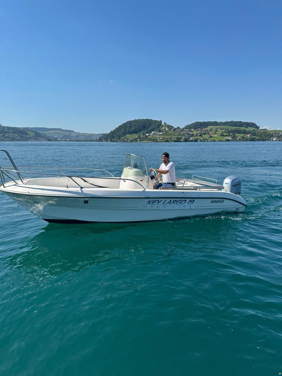 Sessa Key Largo 19 Open Line