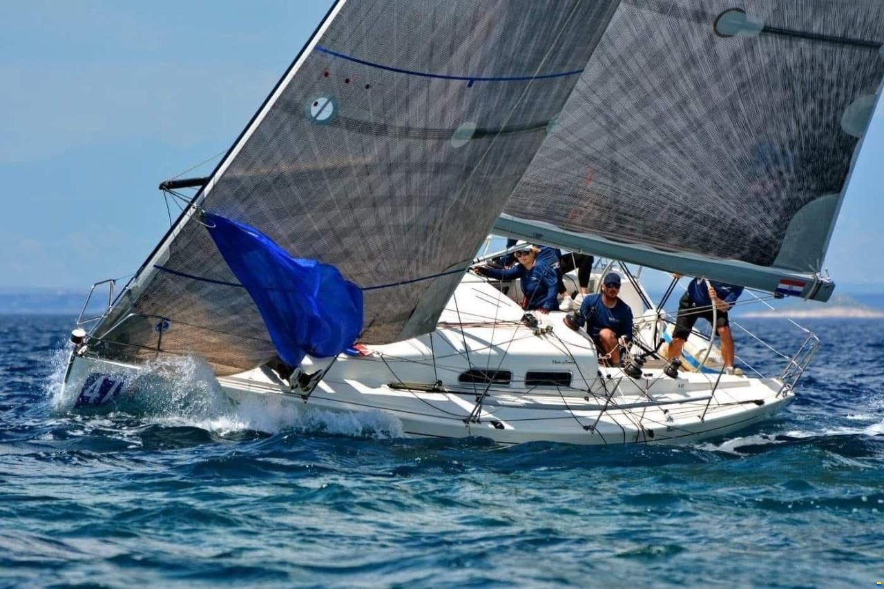 X-Yachts X-35