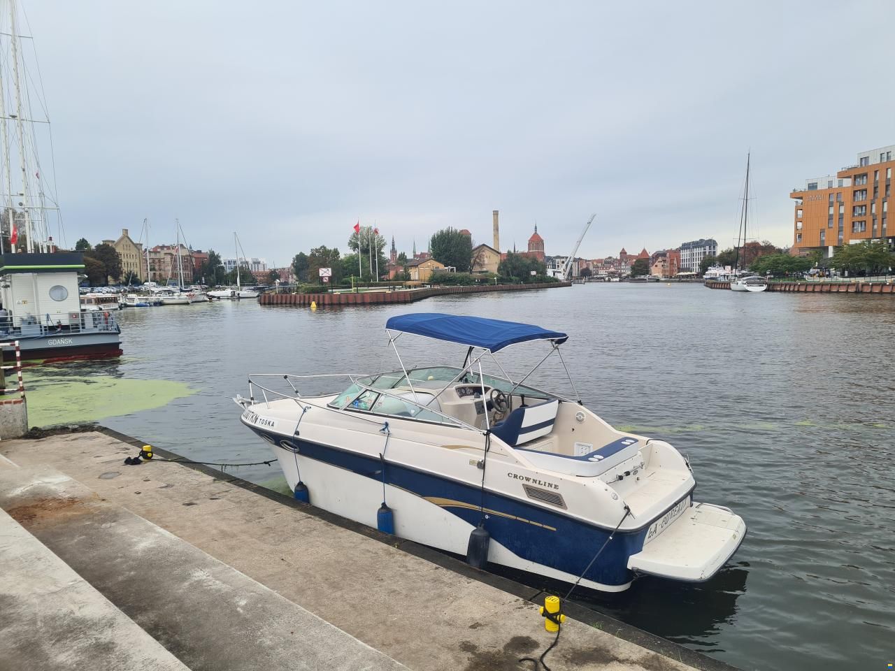 Crownline 250