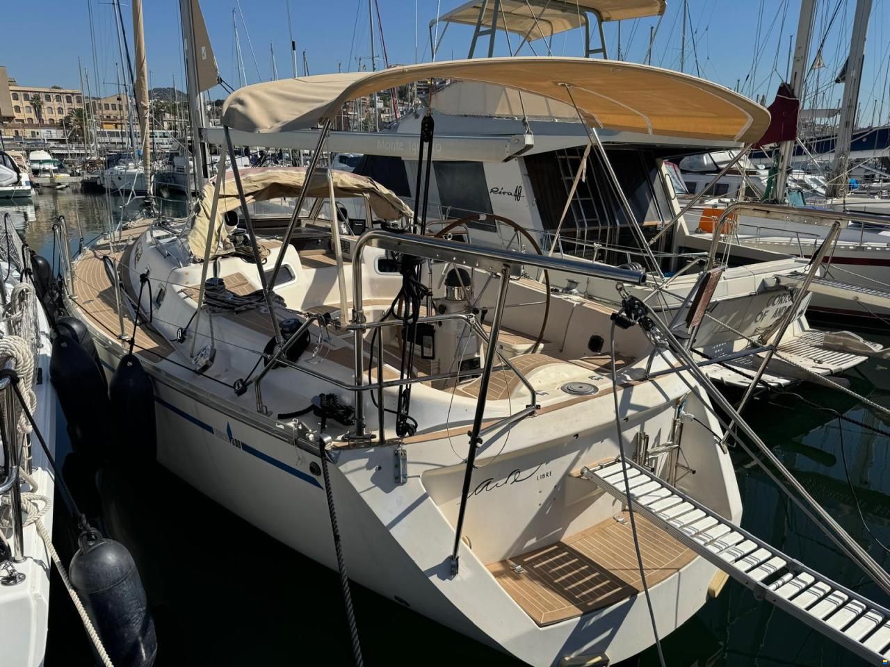 Bavaria 390 Lagoon
