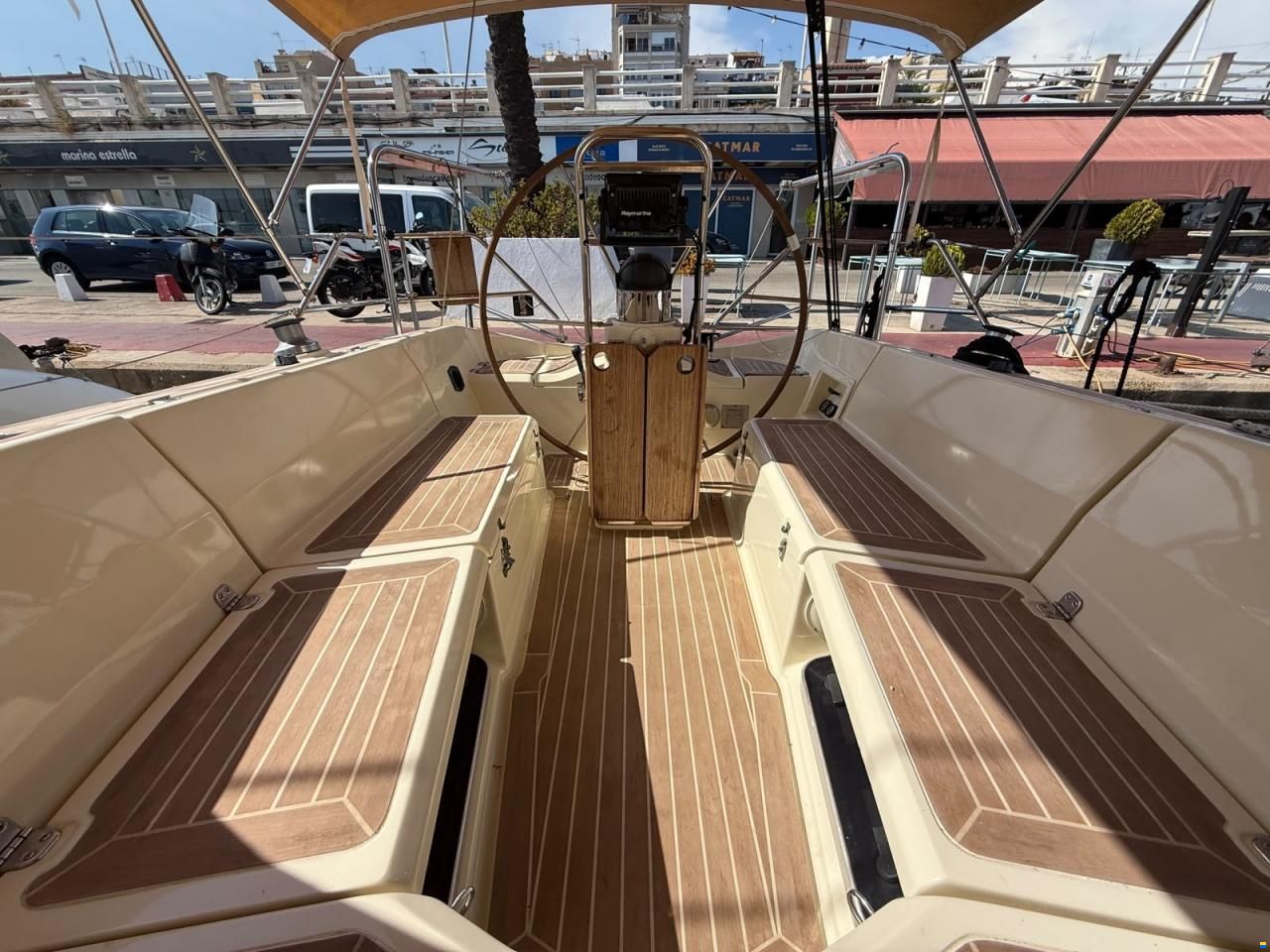 Bavaria 390 Lagoon
