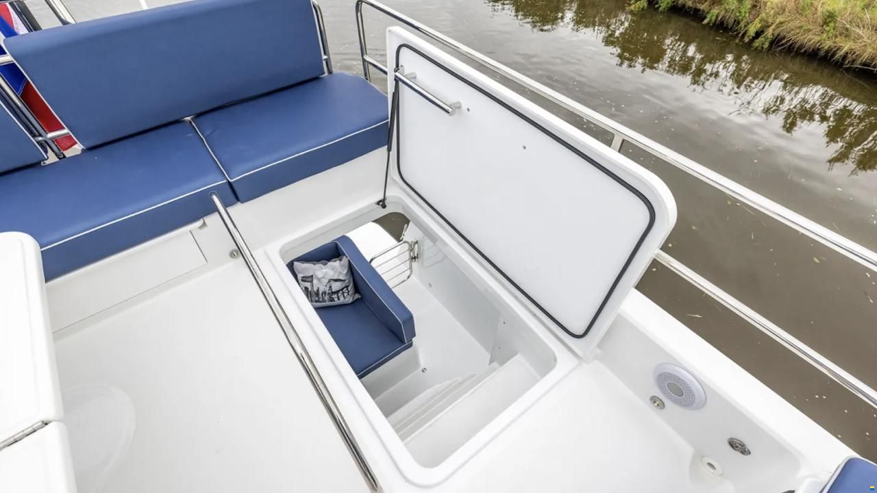 Delphia 10 Lounge Top
