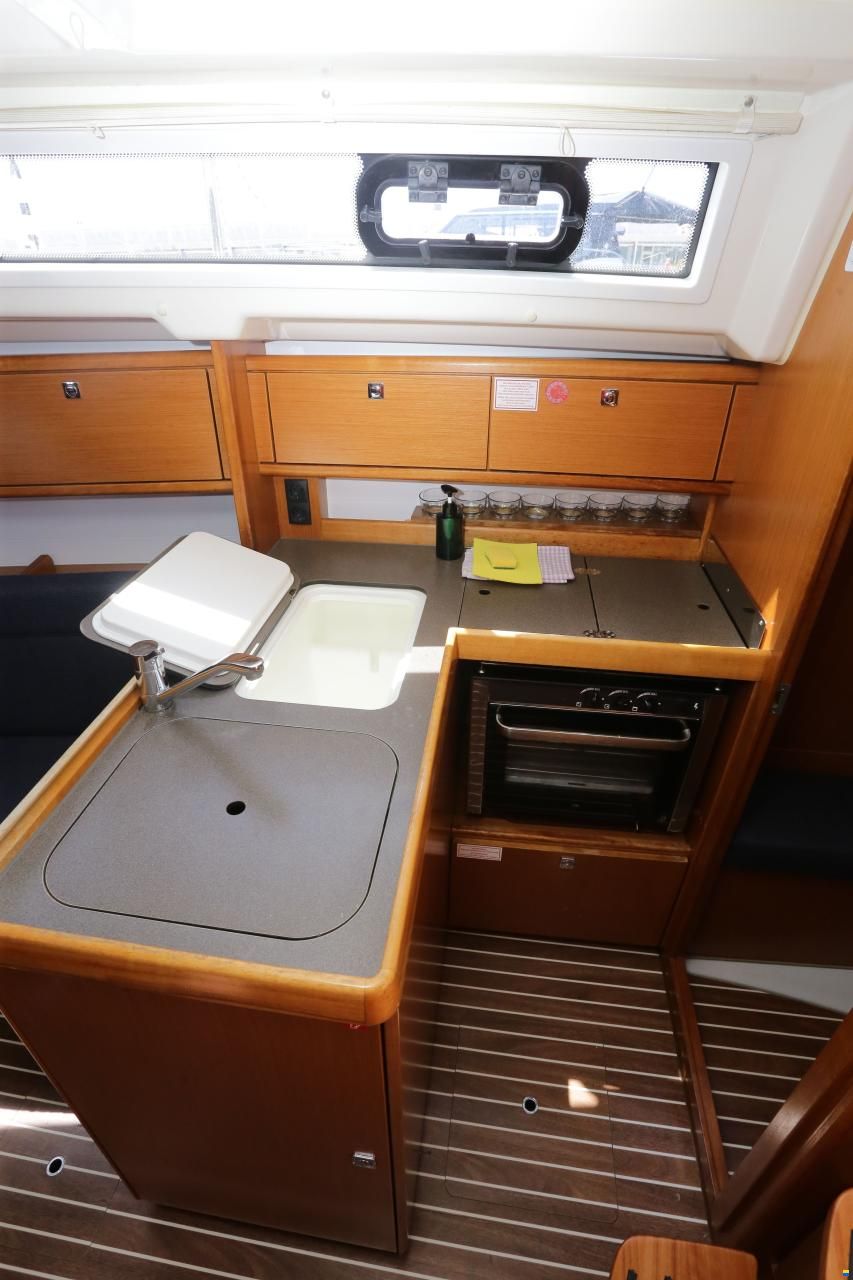 Bavaria Cruiser 34