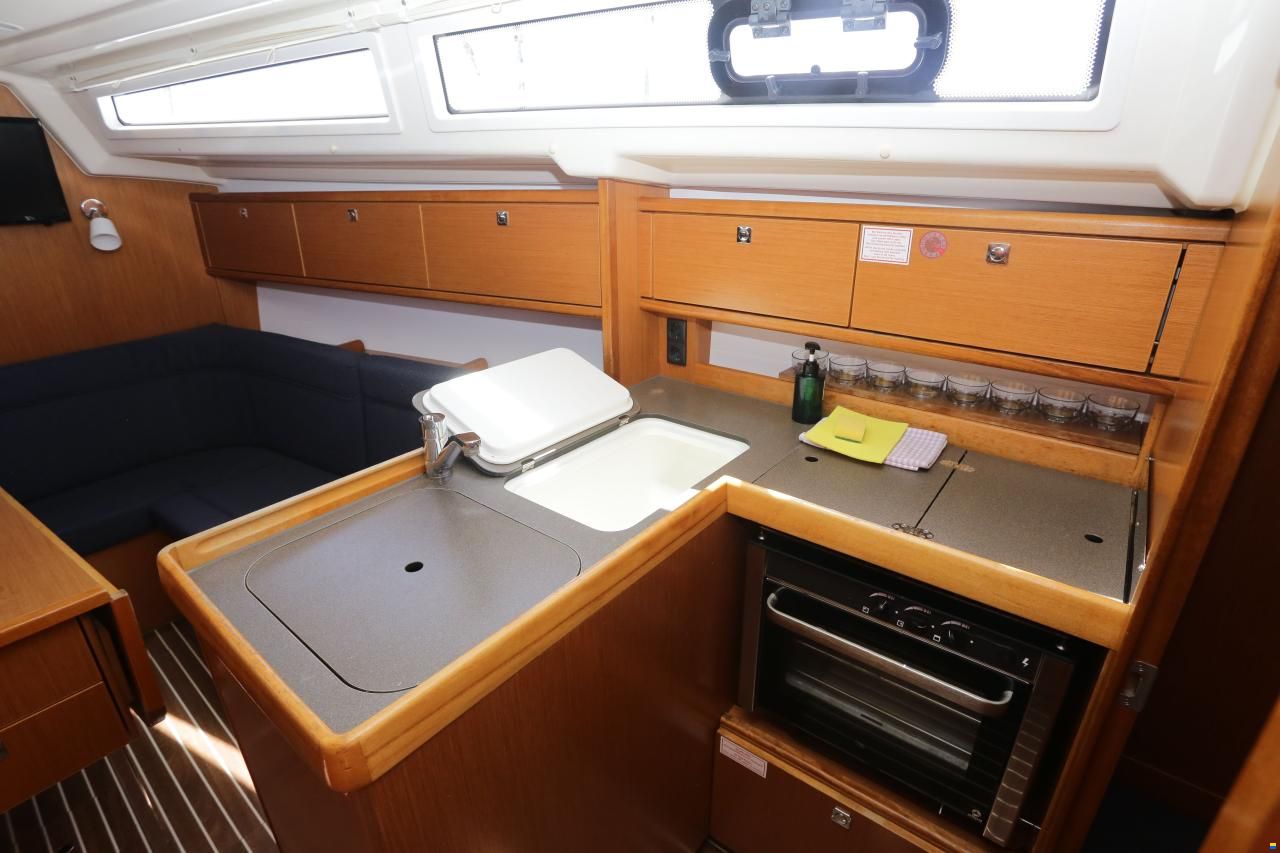 Bavaria Cruiser 34