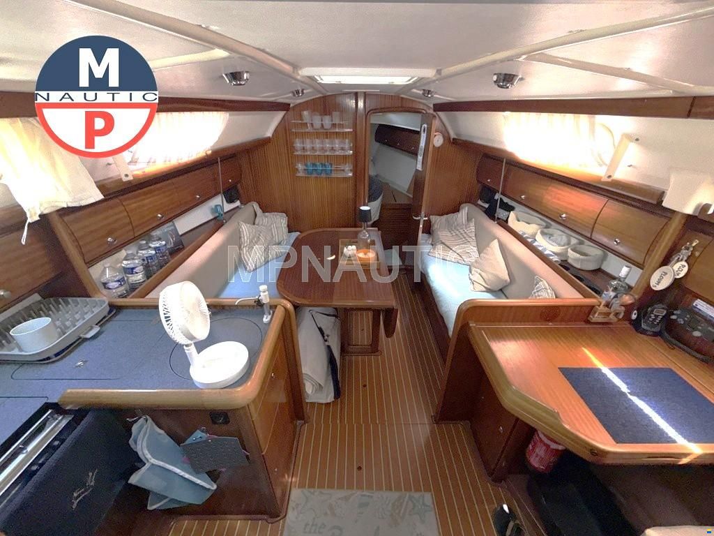 Bavaria 32