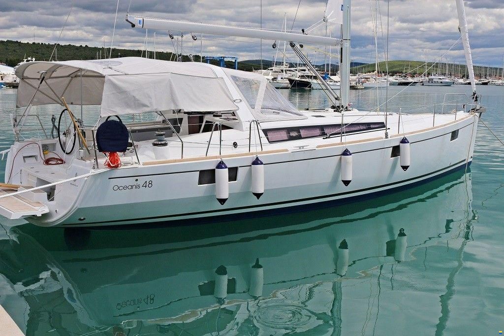 Beneteau Oceanis 48