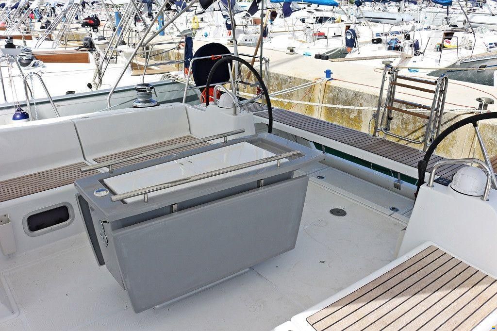 Beneteau Oceanis 48