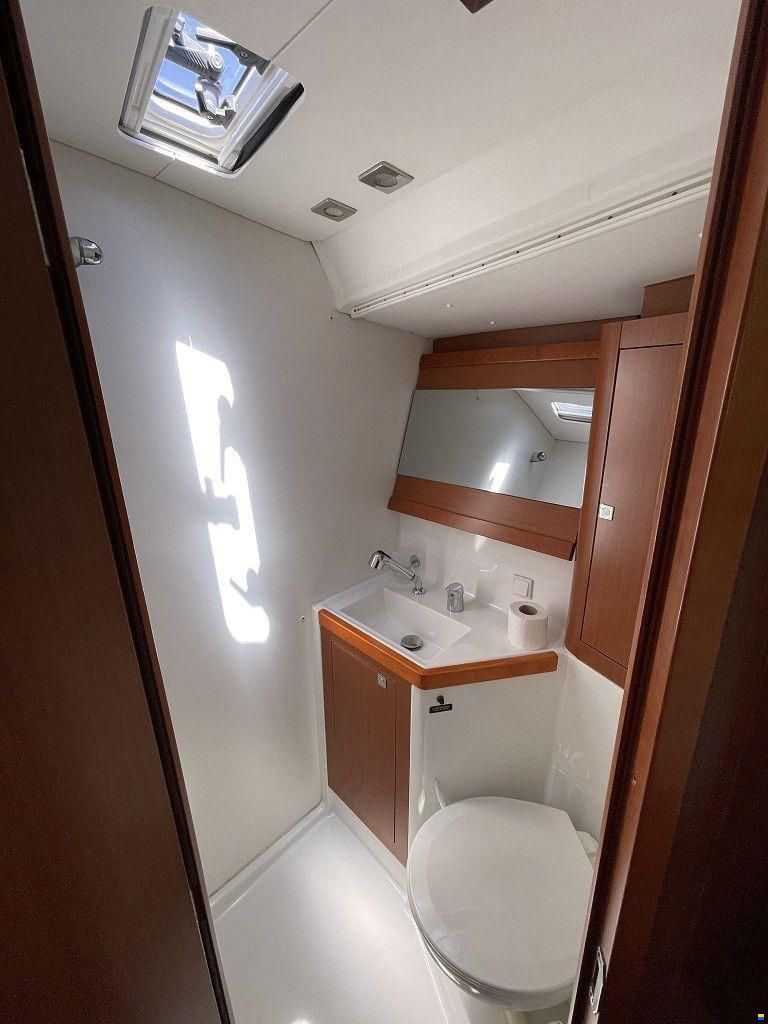 Beneteau Oceanis 48