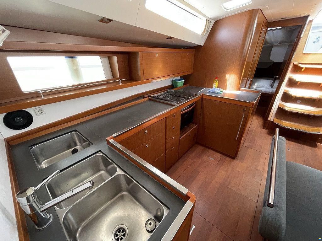 Beneteau Oceanis 48