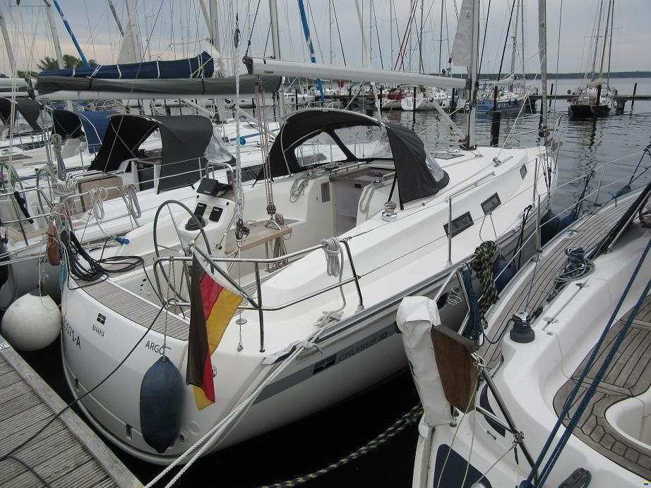 Bavaria Cruiser 32