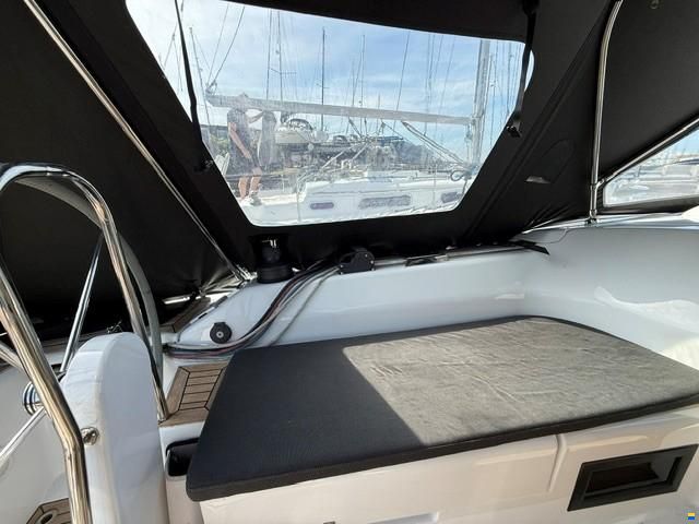 Hanse 348