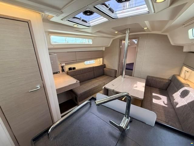 Hanse 348