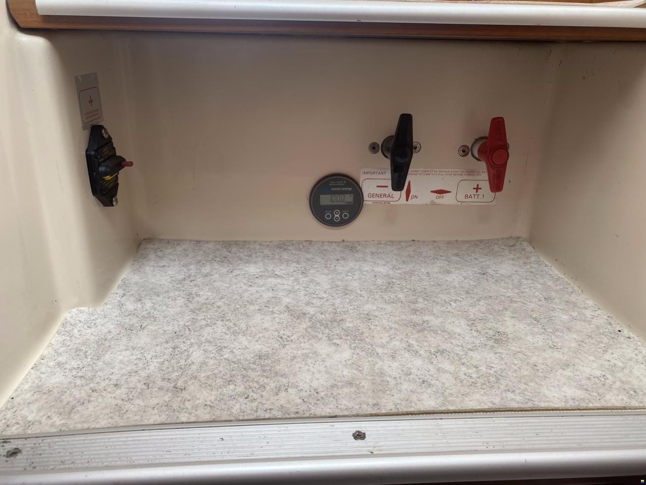 Beneteau Antares Serie 9