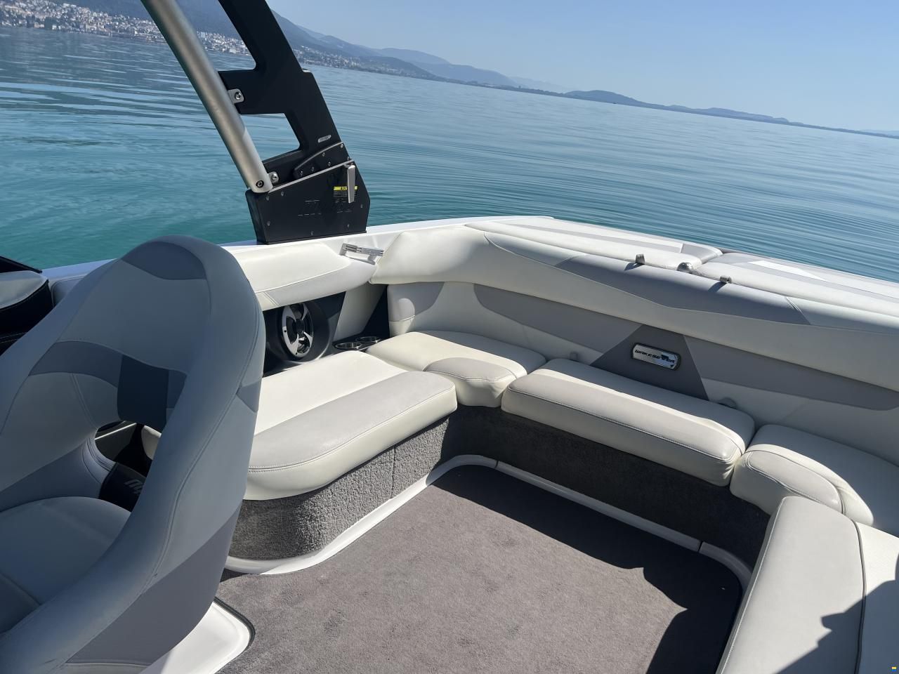 Malibu 22 CLX Wakesetter
