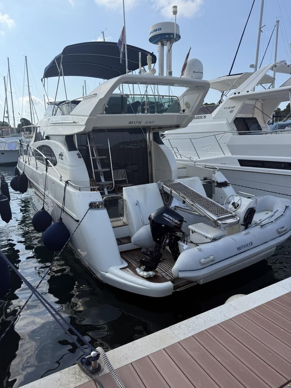 Azimut 52