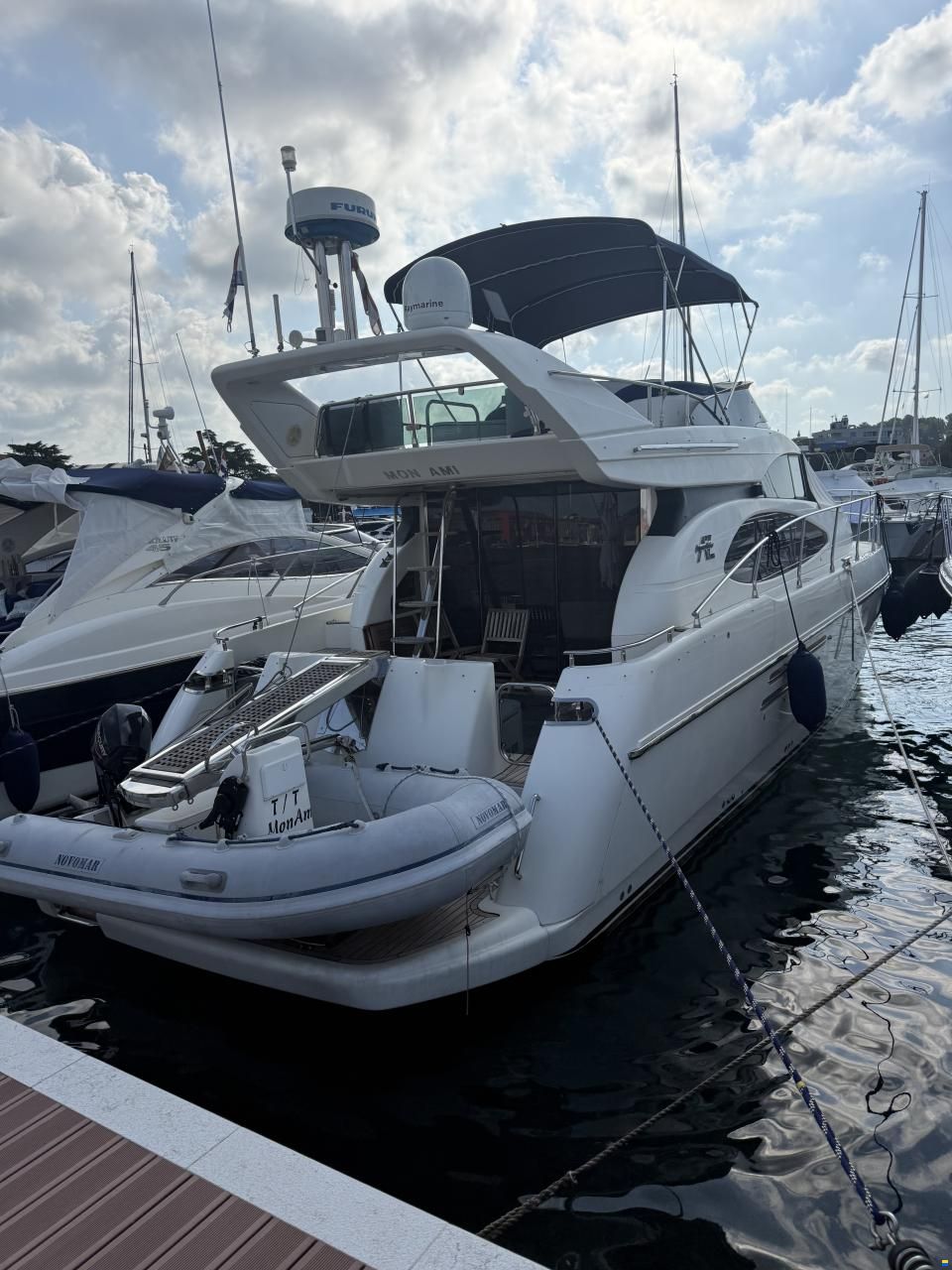 Azimut 52