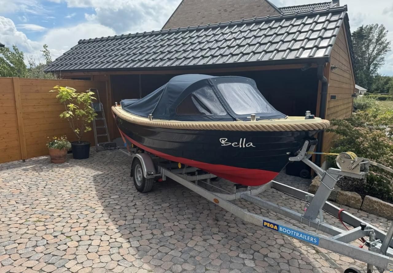 Antaris 520 met trailer