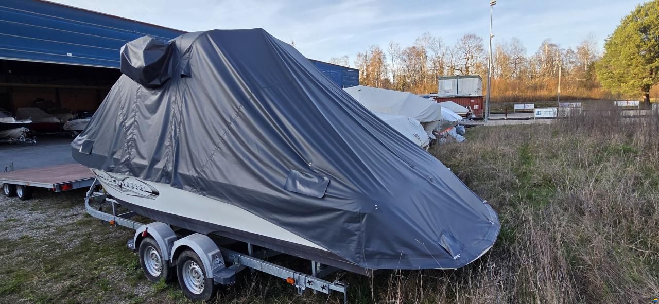 Moomba Mobius XLV 23"
