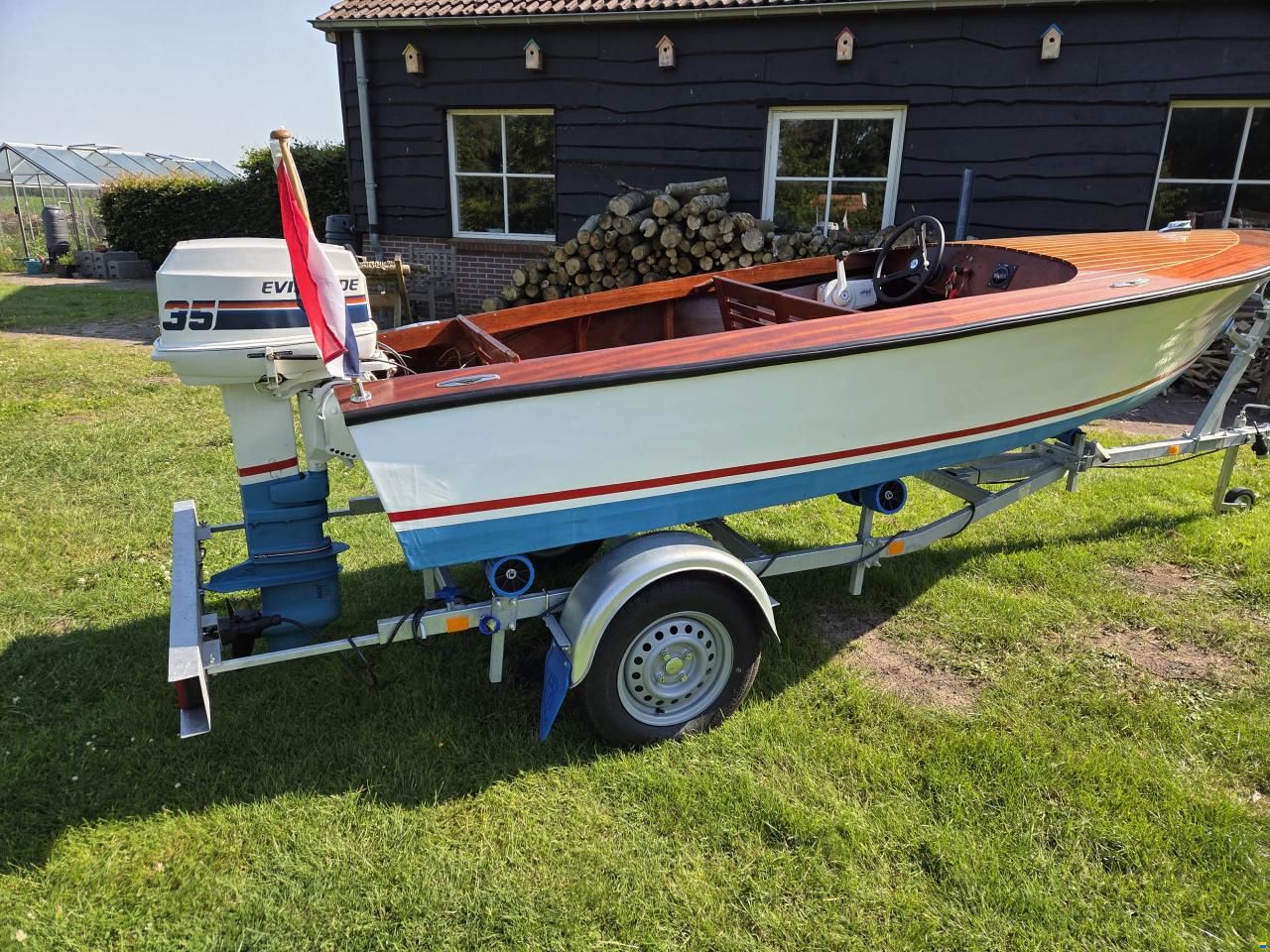 Riva Scoiattolo Replica