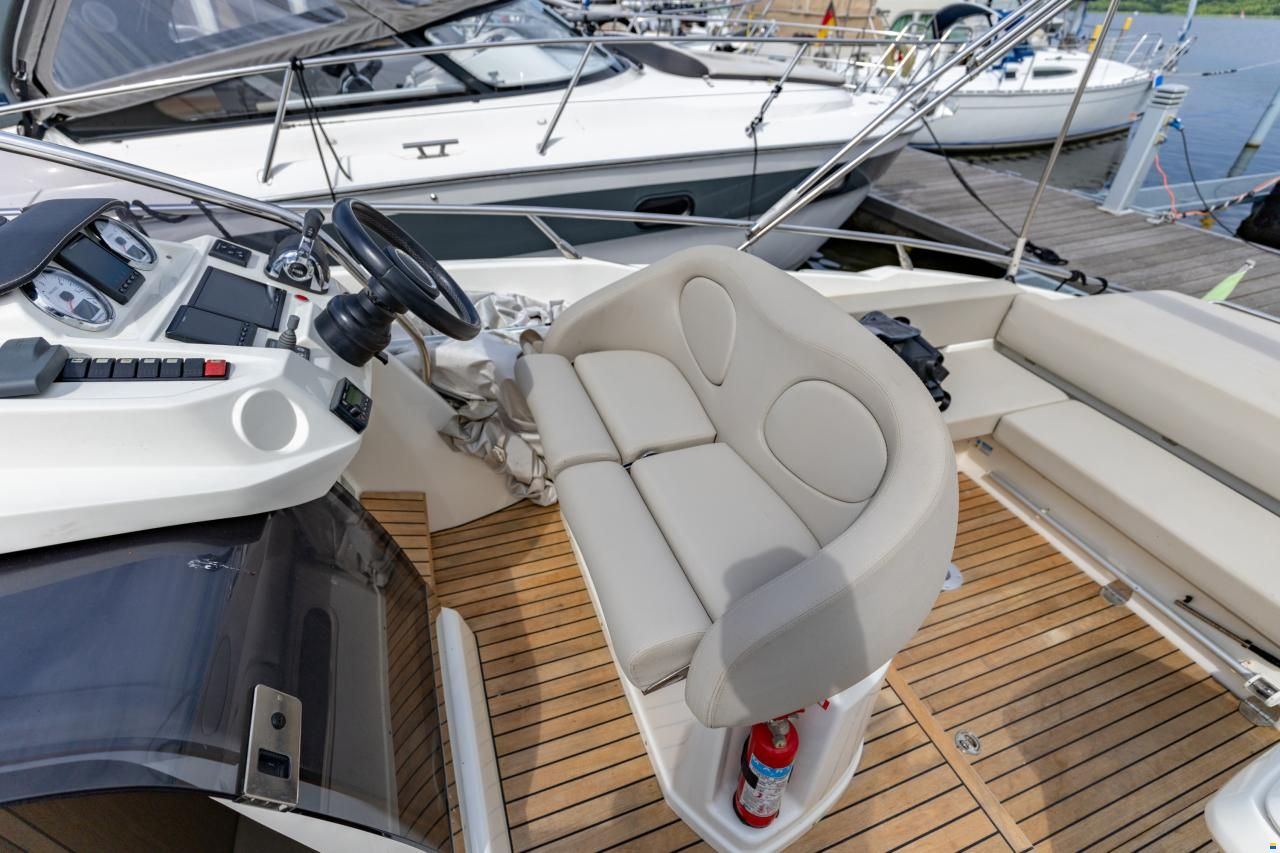 Cranchi Endurance 30 2x Diesel Volvo Penta
