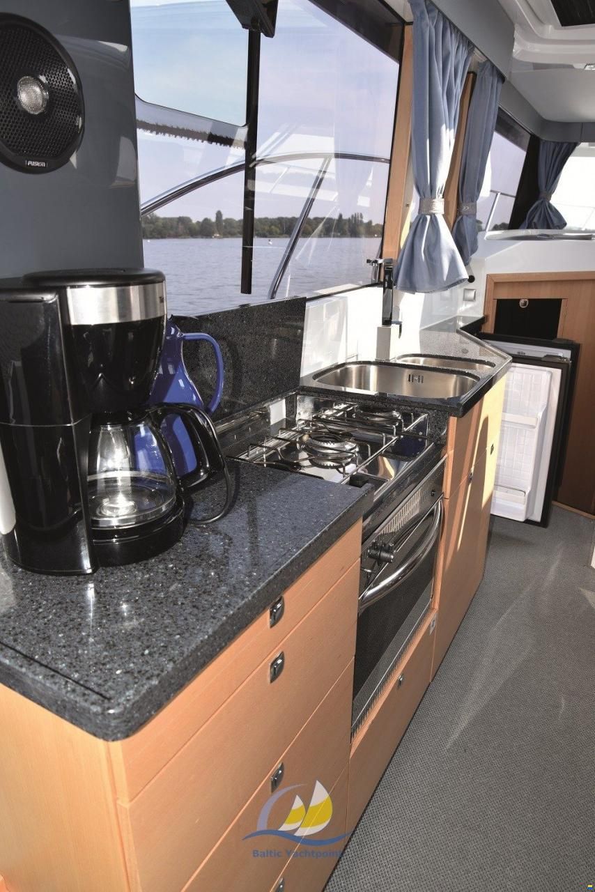 Delphia Escape 1150