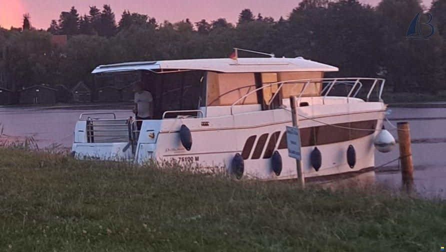 Delphia Escape 1150