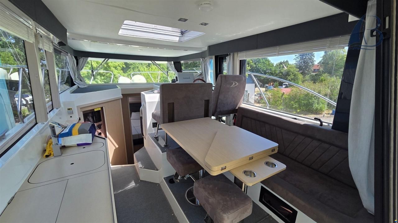 Delphia Escape 1150
