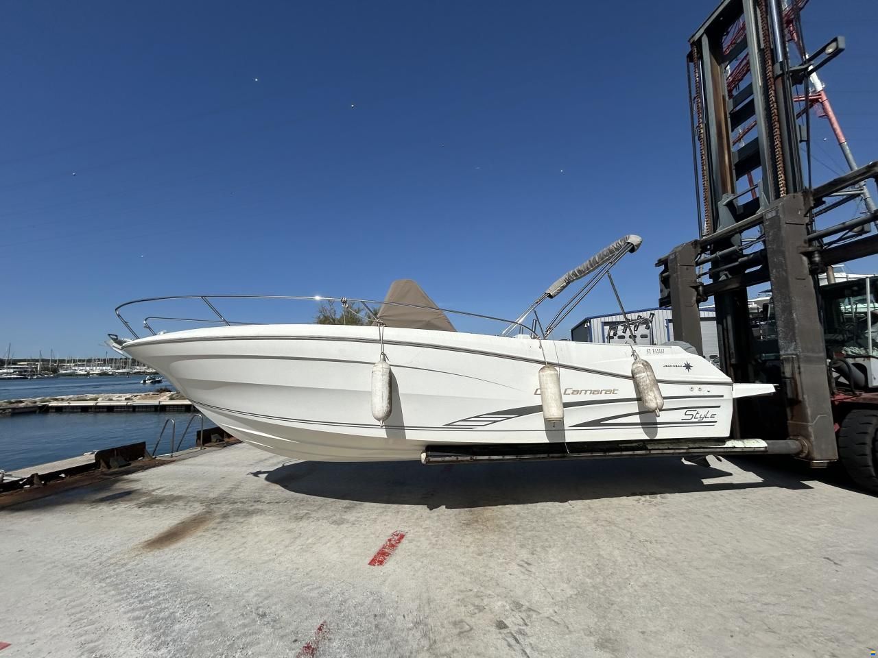 Jeanneau CAP CAMARAT 7.5 CC serie 2