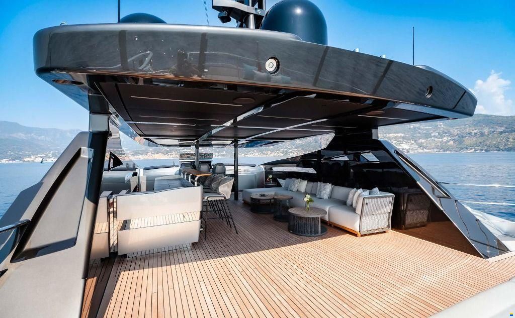 Pershing (Ferretti SpA) PERSHING 140