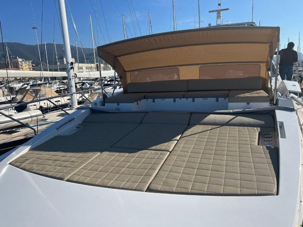 Azimut 80