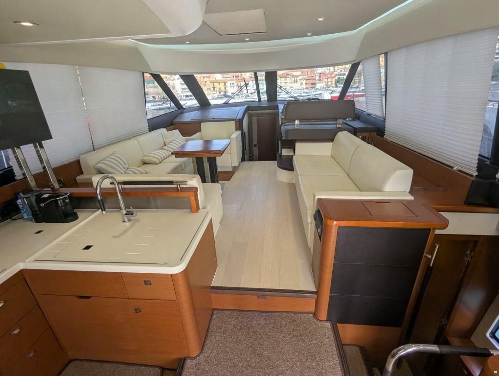 Prestige 550 FLY