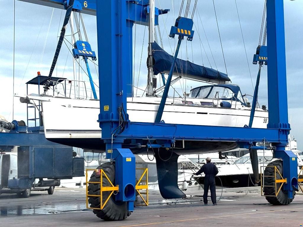 Dufour 44 PERFORMANCE