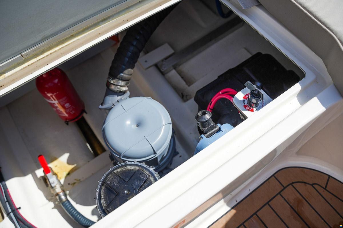 Interboat DE Intender 820