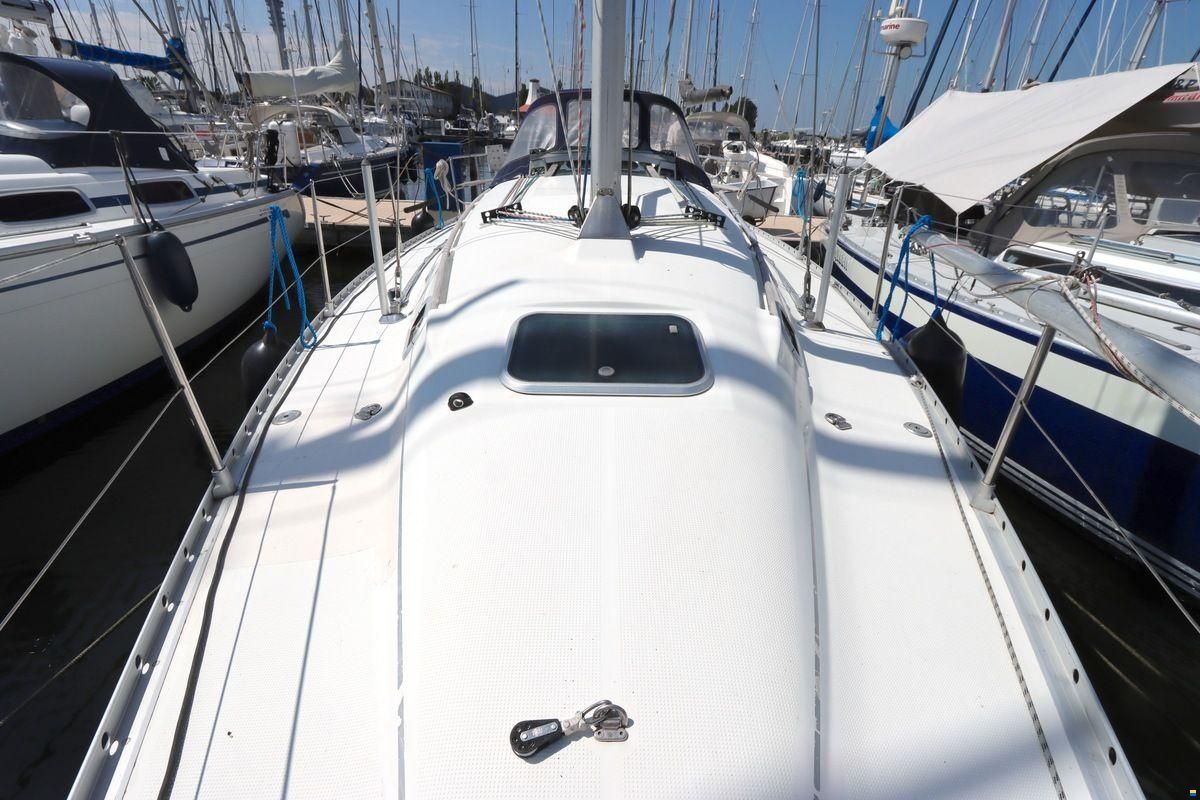 Beneteau Oceanis 300
