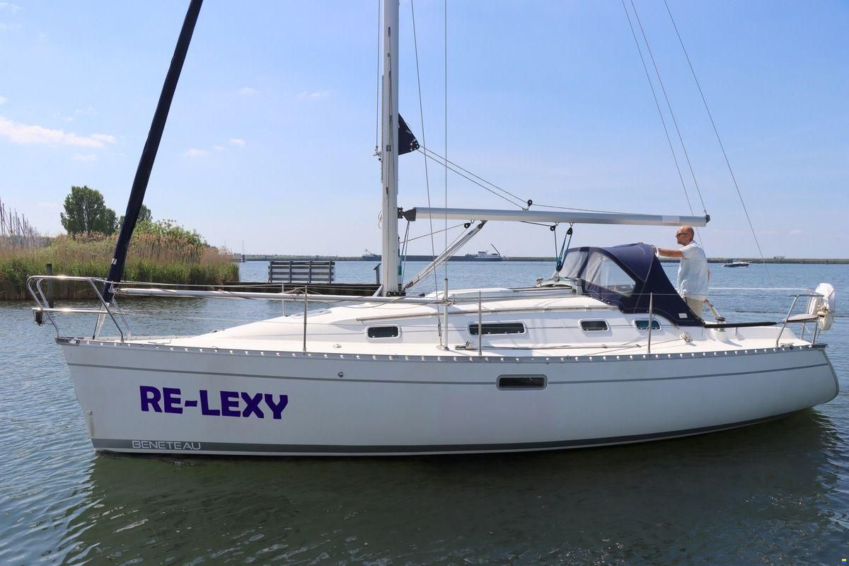 Beneteau Oceanis 300