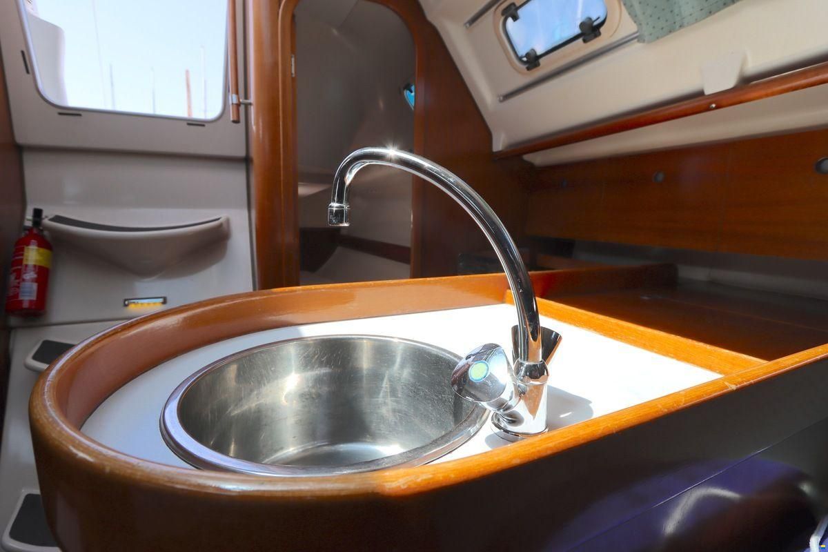Beneteau Oceanis 300