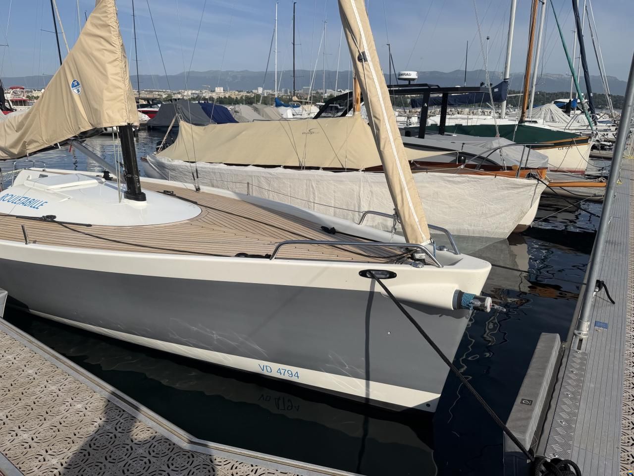 Maxi Dolphin MD 33