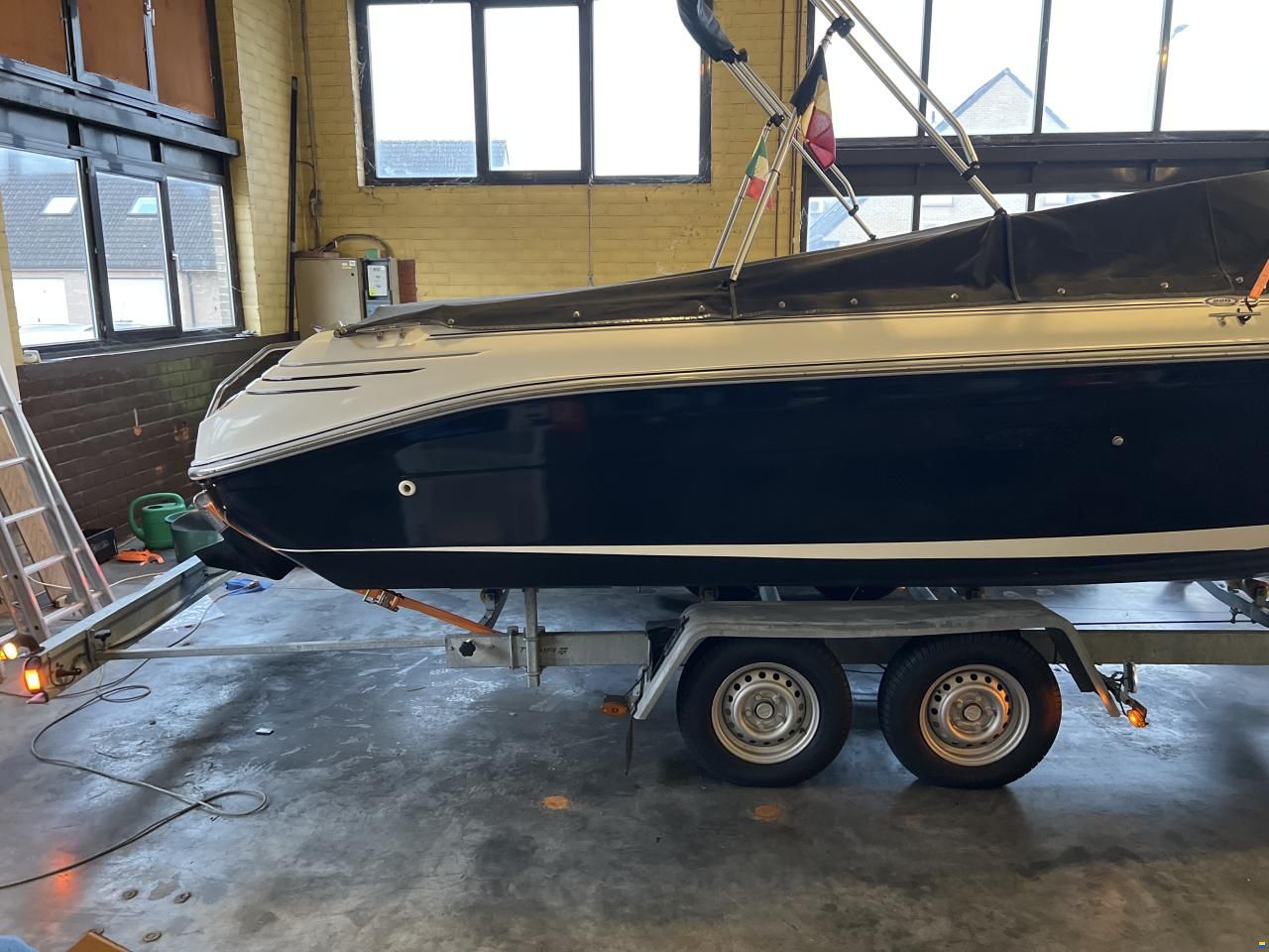 Sea Ray 220 SR