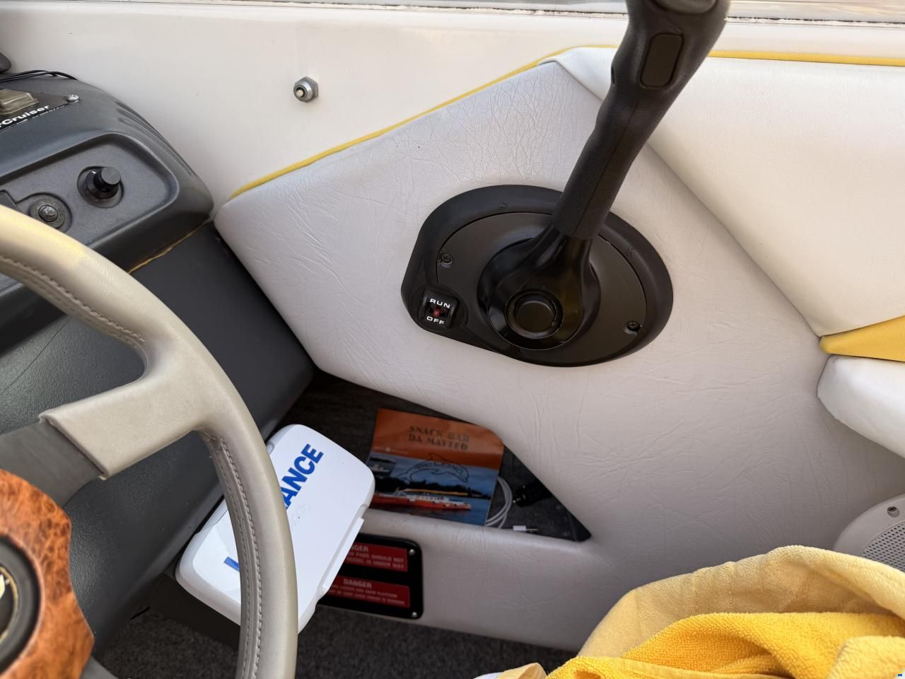 Sea Ray 220 SR