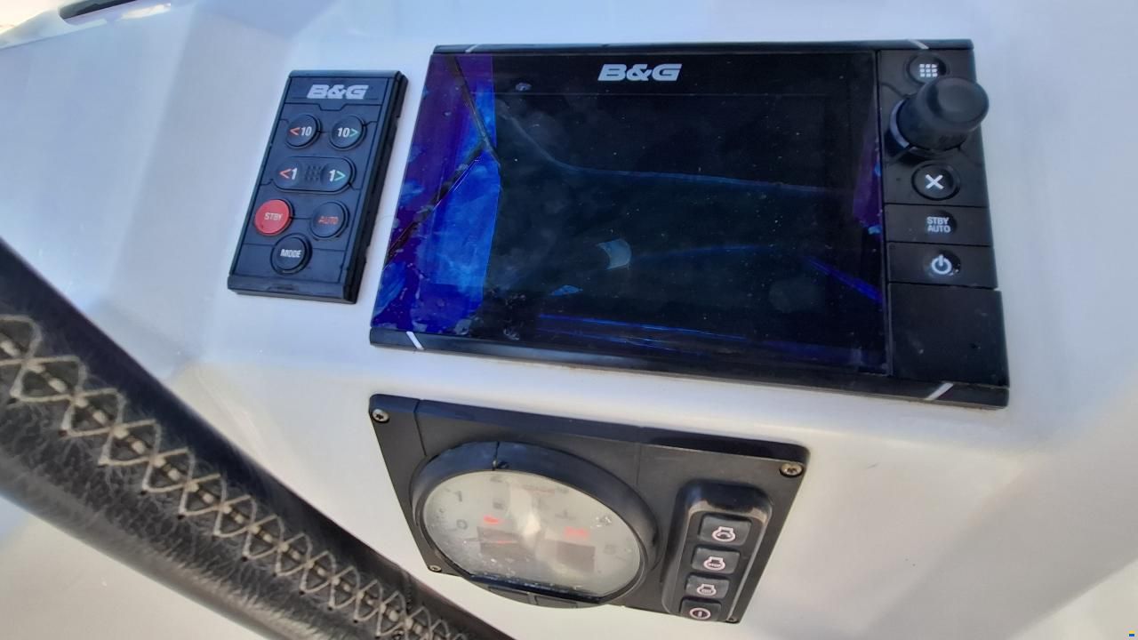 Beneteau Oceanis 38.1